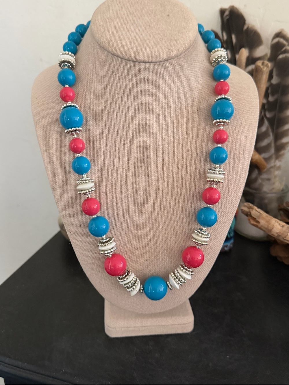 Vintage Chunk Turquoise & Pink Beads Gold White Ovals Beaded Necklace
